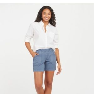 FREE SHIP Spanx Stretch Twill shorts 4”